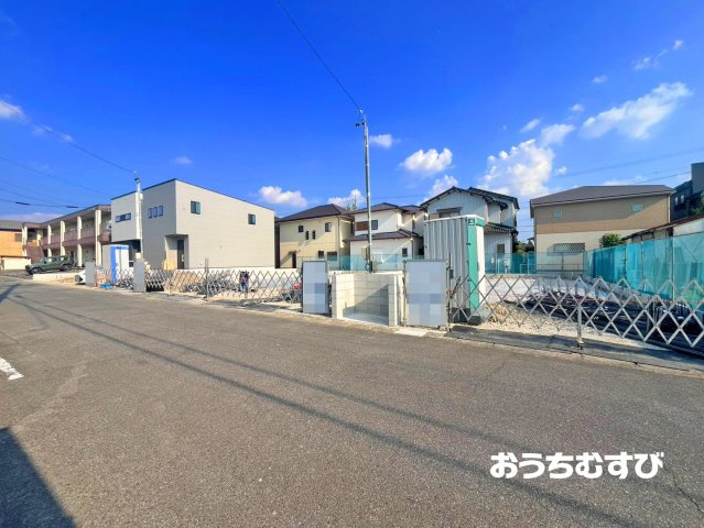 春日井市高山町7期(全6棟)の前面道路含む現地写真