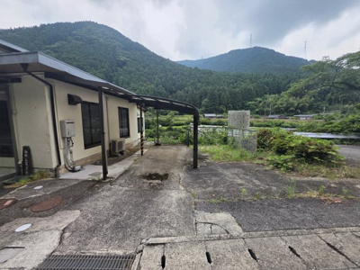 【駐車場】 | 神崎郡神河町長谷店舗付住宅