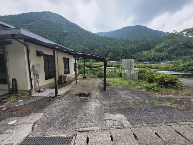 【駐車場】 | 神崎郡神河町長谷店舗付住宅