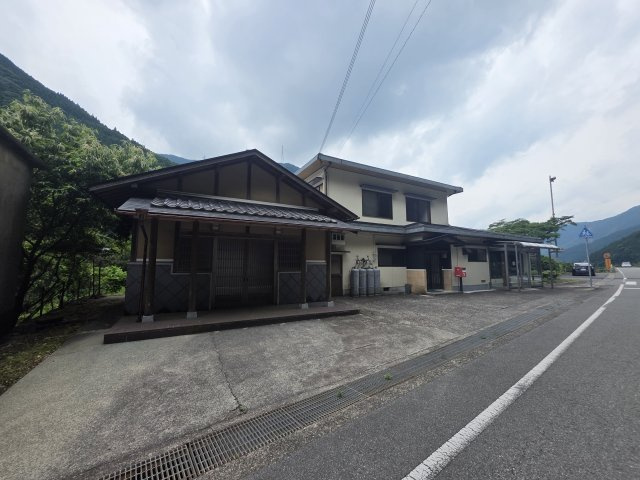【外観】 | 神崎郡神河町長谷店舗付住宅