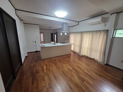 【居間・リビング】 | 神崎郡神河町長谷店舗付住宅