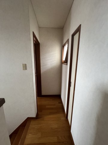 津山市山方 4LDK 中古住宅のその他|2階廊下