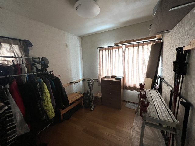 津山市山方 4LDK 中古住宅の洋室|２階洋室4.5畳