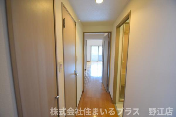 Jeune.Kの玄関