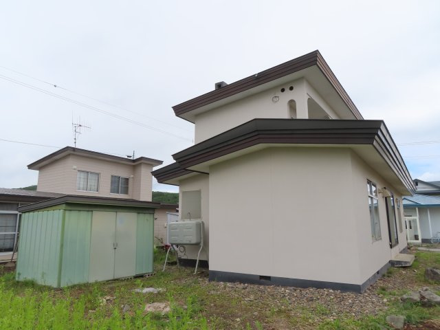 北見市相内町１０６番地５０　中古売家の外観|【リフォーム済】外観別アングルです。
