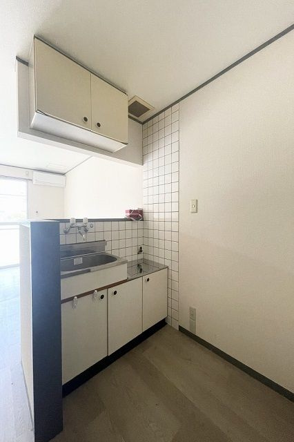 セリュー諸岡のキッチン