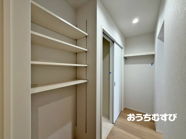 春日井市高山町7期(全6棟)の収納