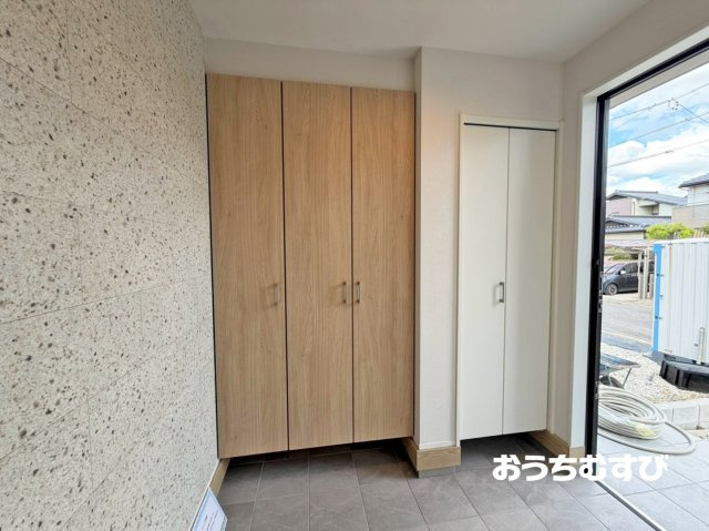 春日井市高山町7期(全6棟)の玄関