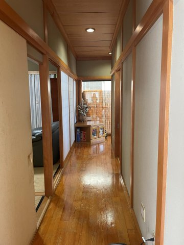 北谷町北谷2丁目　賃貸併用住宅の玄関