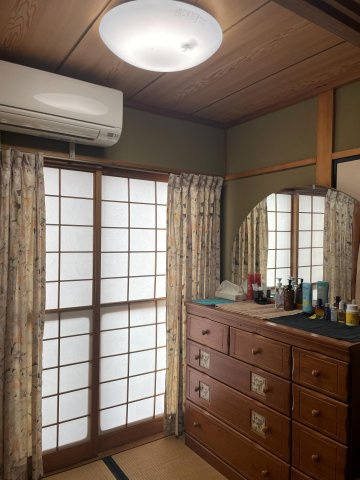 北谷町北谷2丁目　賃貸併用住宅の洋室