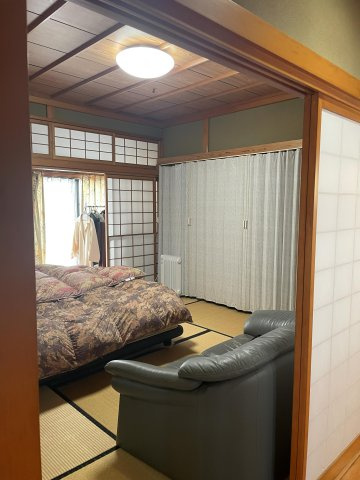 北谷町北谷2丁目　賃貸併用住宅の洋室