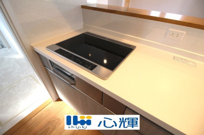 【キッチン】 | サンコート山口市黒川（６号地） | ＩＨクッキングヒーターです。安全機能も充実しているので安心。お掃除も楽です。
