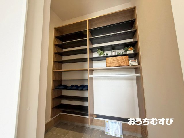 春日井市高山町7期(全6棟)の玄関