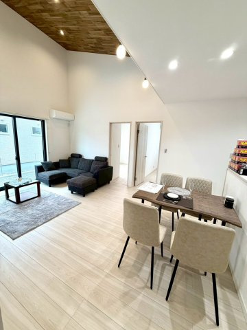 ルミナスガーデン宇多津町Ⅱ11号地の居間・リビング