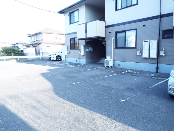 セジュールアサヒ　B棟の駐車場
