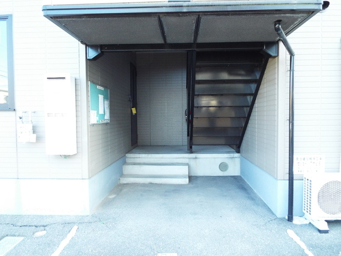 セジュールアサヒ　B棟のエントランス