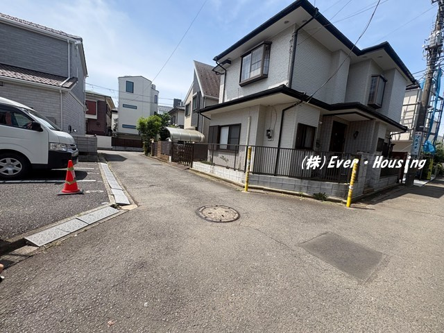 戸建 西東京市ひばりが丘北４丁目の前面道路含む現地写真