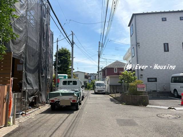 戸建 西東京市ひばりが丘北４丁目の前面道路含む現地写真