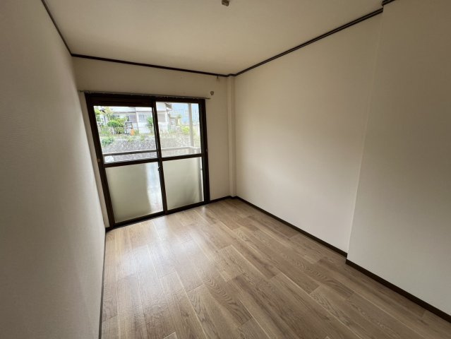 クレール初香台の洋室