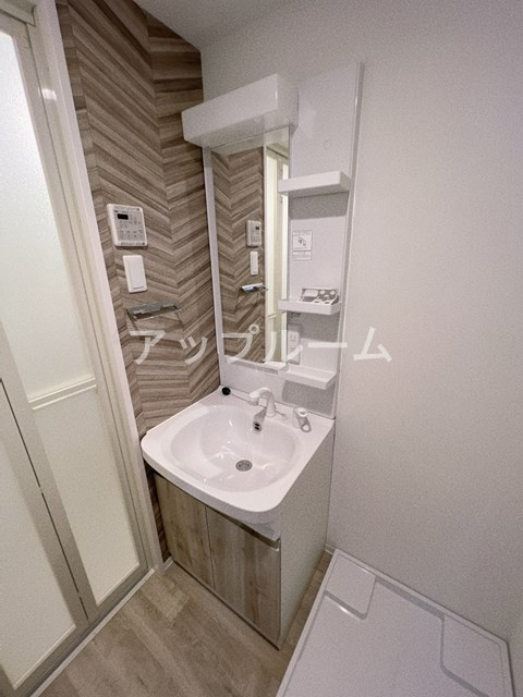 春日井市勝川町６丁目の賃貸マンションの洗面所