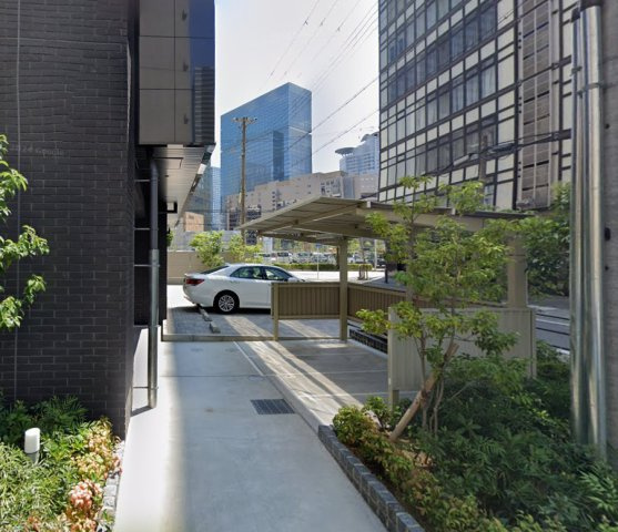エスリード大阪STATIONの駐車場