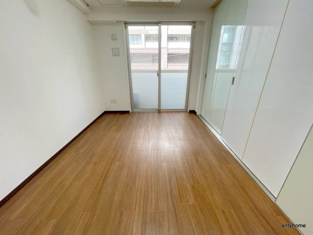 アーバンフラッツ瓦町　仲介手数料無料の洋室