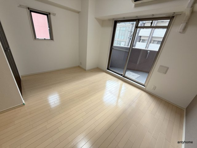 アーデンタワー西本町　仲介手数料無料の居間・リビング