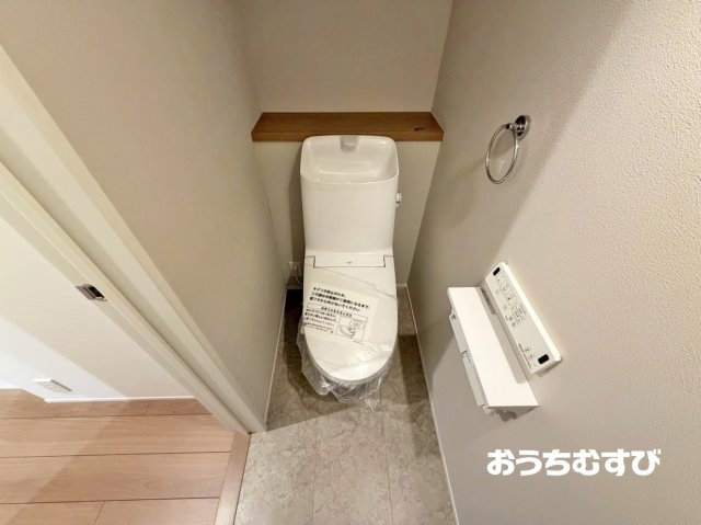 春日井市東野町7期(全3棟)のトイレ