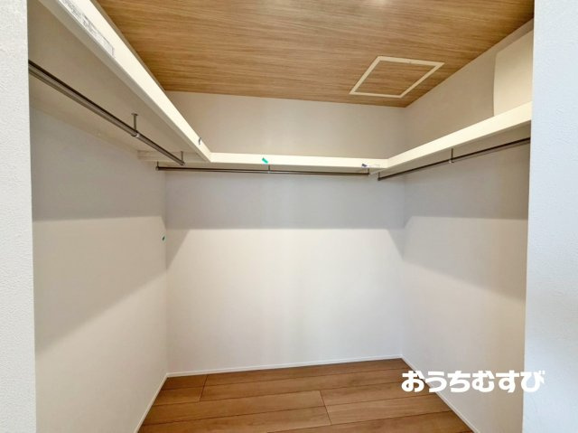春日井市東野町7期(全3棟)の収納