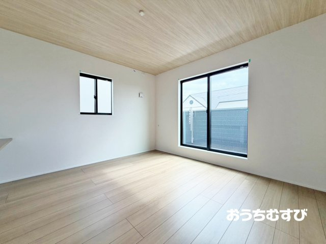 春日井市東野町7期(全3棟)の洋室