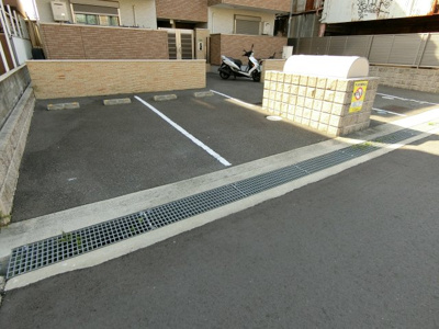 【駐車場】 | Feliz加守