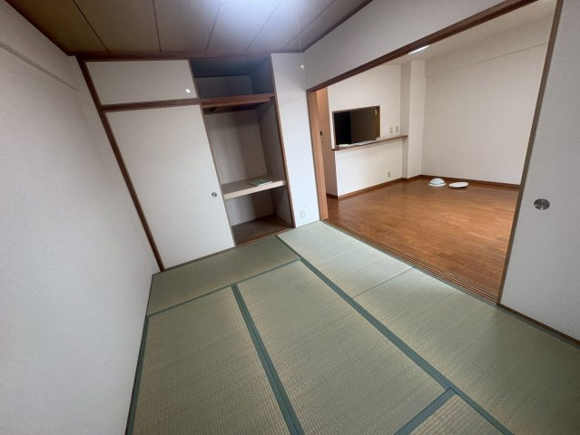 アドリーム江坂の和室
