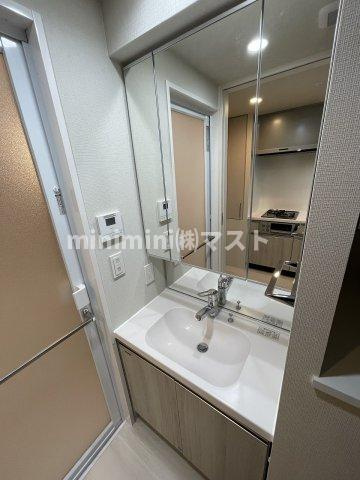 大阪市中央区東心斎橋１丁目の賃貸マンションの洗面所
