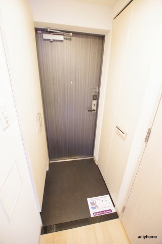 エスリード京橋　仲介手数料無料の玄関