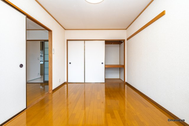 セジュール東和田の洋室