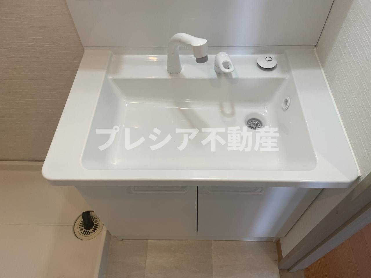 サニーサイドビルの洗面所