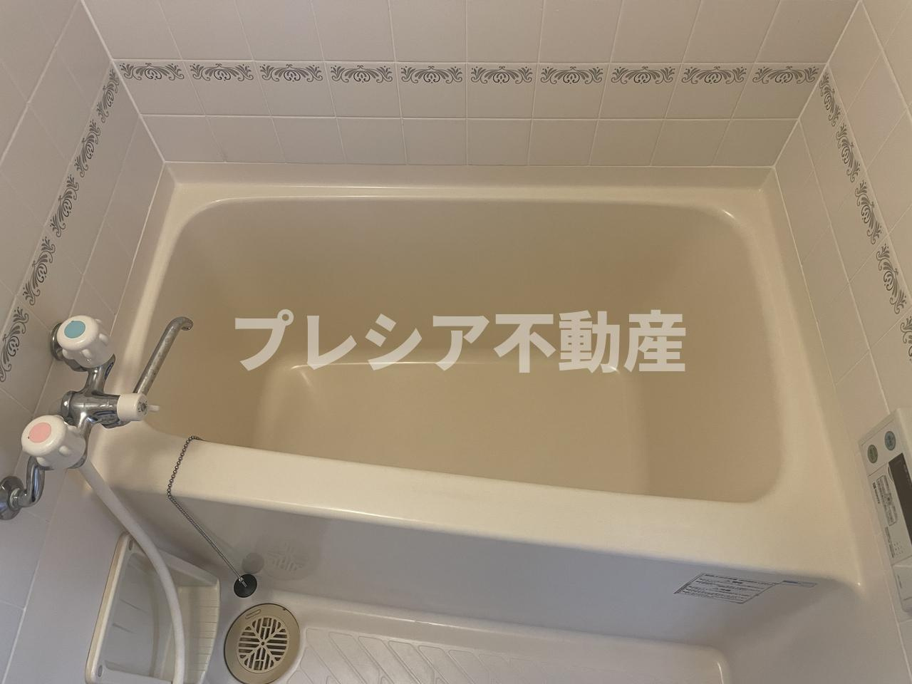 サニーサイドビルの浴室