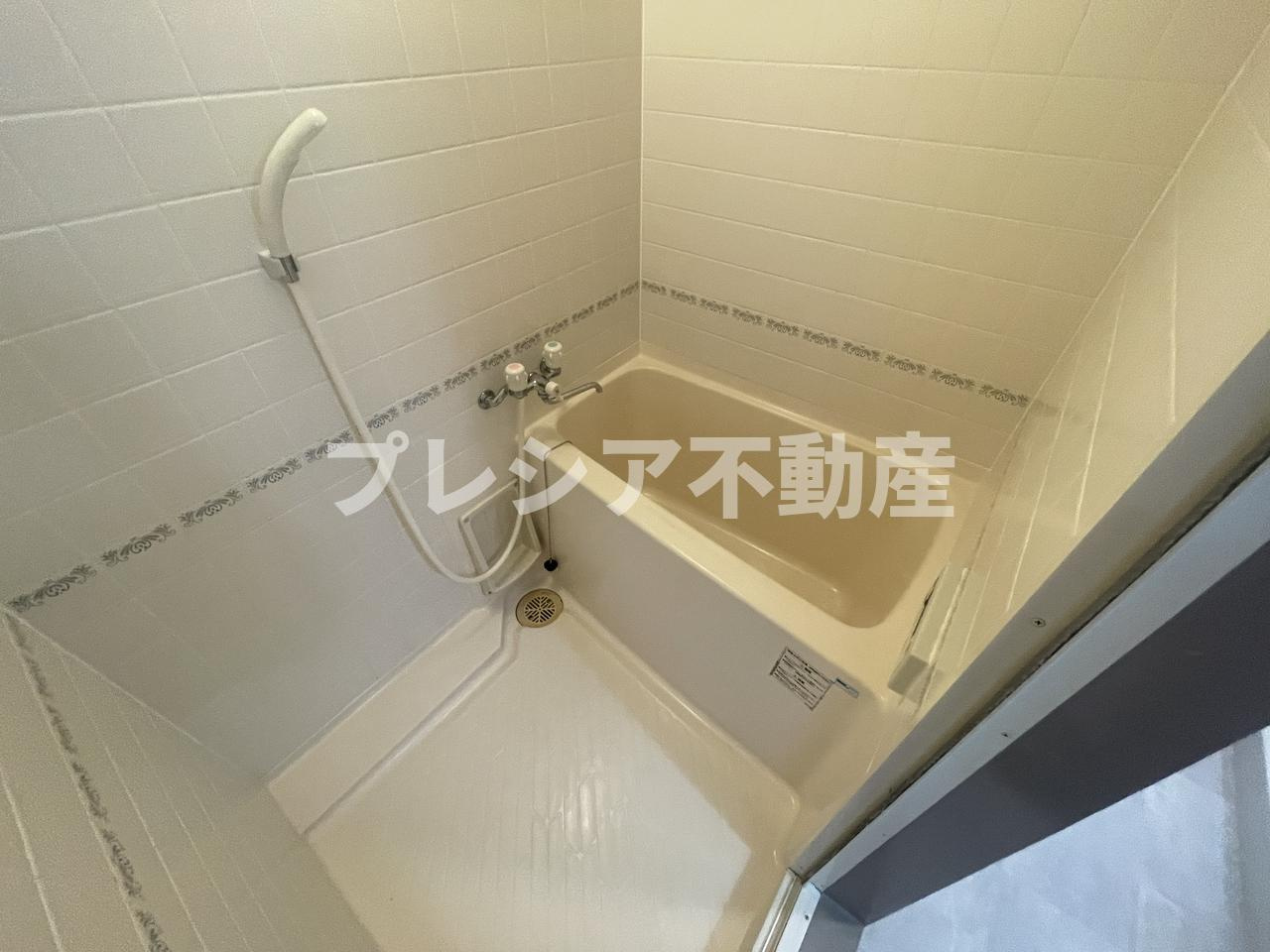 サニーサイドビルの浴室
