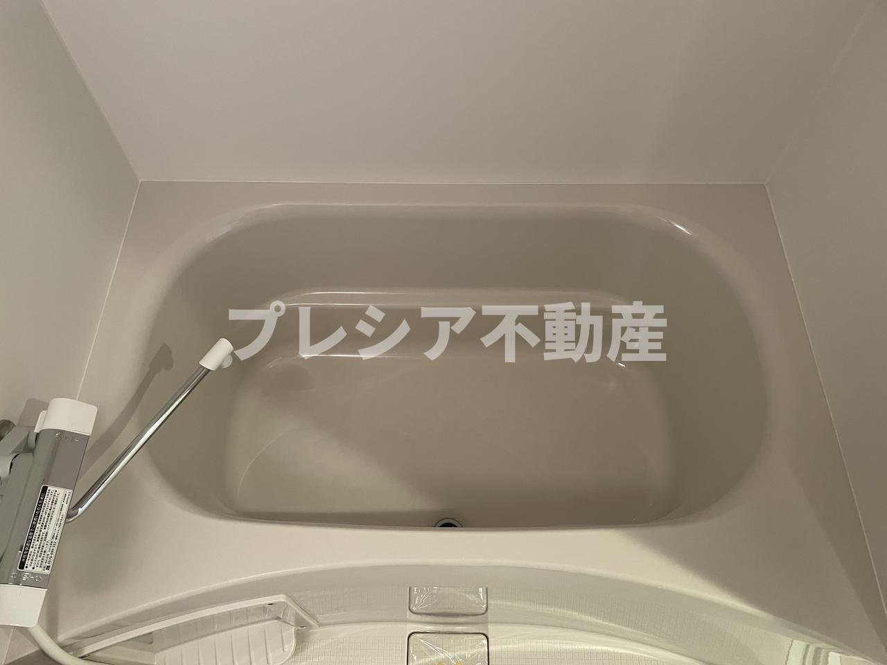 セレニテ甲子園プリエの浴室