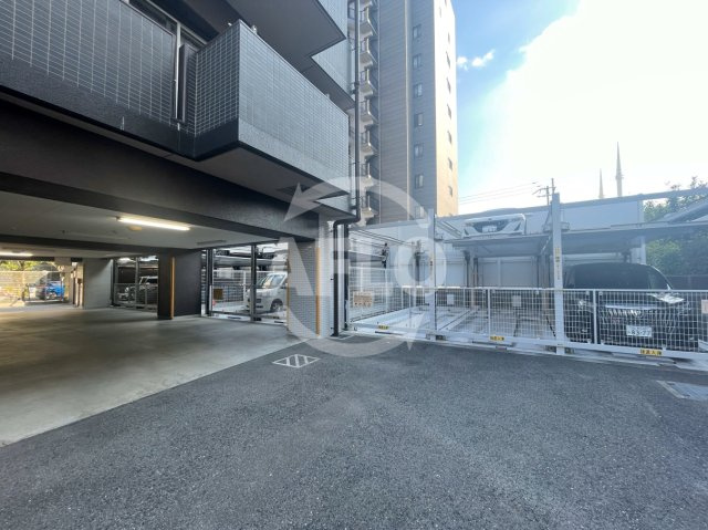 KM山坂の駐車場|KM山坂（ケーエム山坂）　駐車場