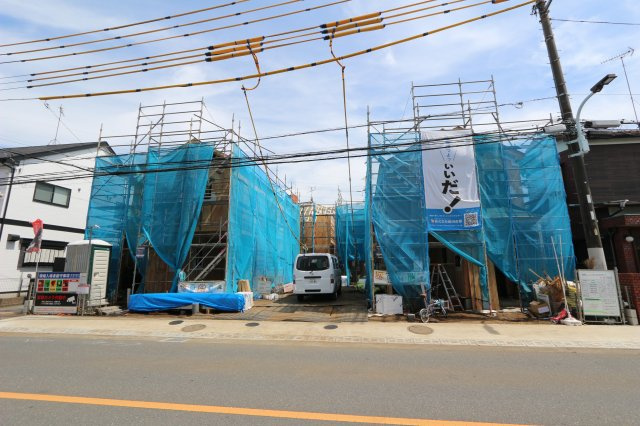 【Heartfull Town】 東大和市向原４丁目|近隣には、野火止用水沿いの豊かな自然に囲まれた「野火止緑地」があり、
散策やサイクリングが楽しめます。