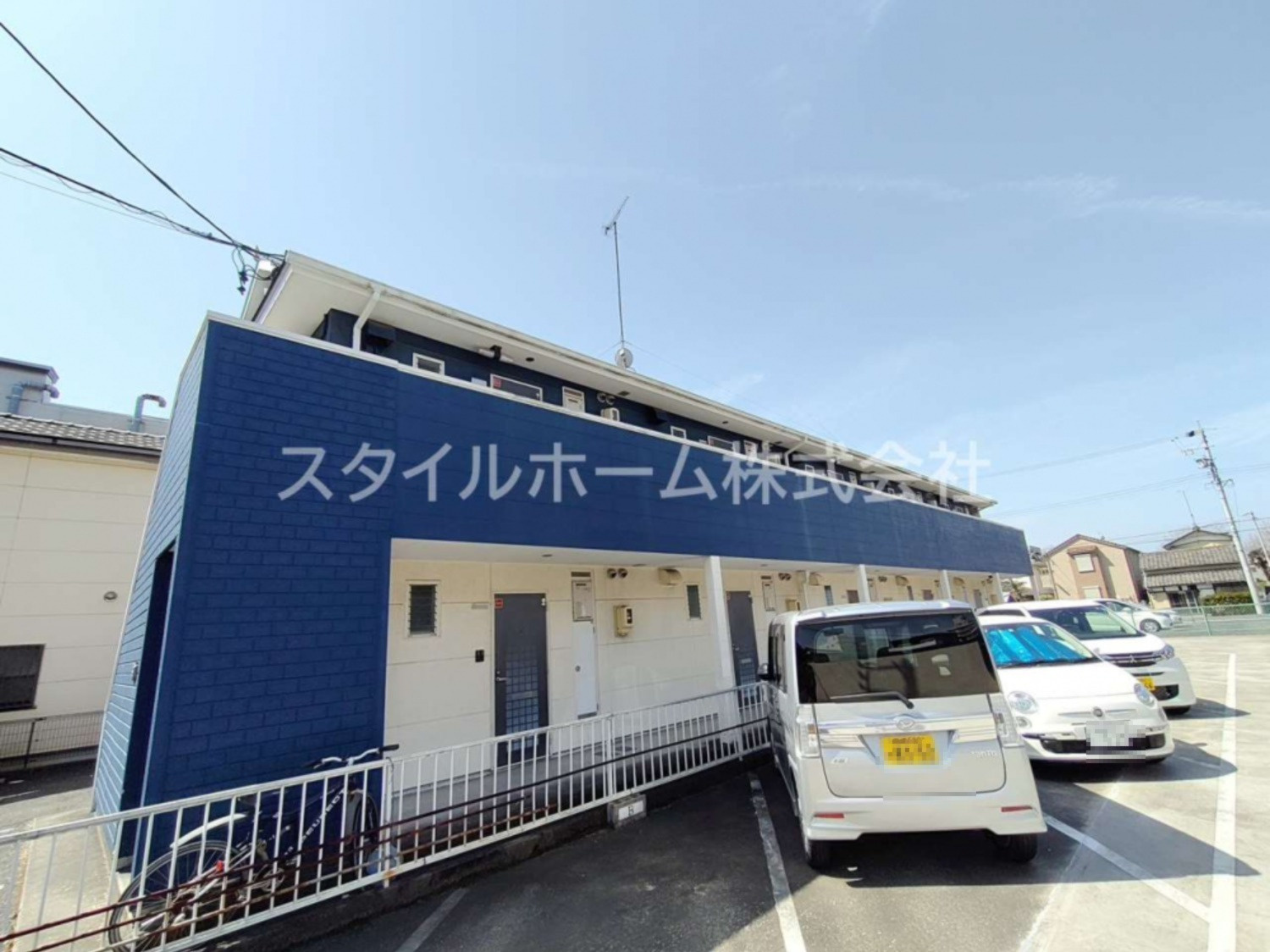 ウイングコート花田壱番館の外観