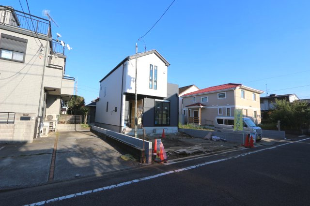【GRAFARE　ZEH水準仕様】東大和市南街７期の外観|各居室収納や2部屋はウォークインクローゼット♪