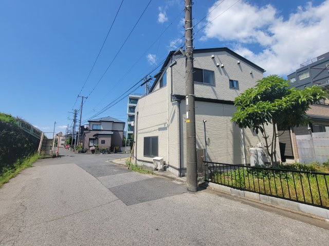 川口市領家三丁目　ガレージ付き　中古倉庫、事務所、住宅