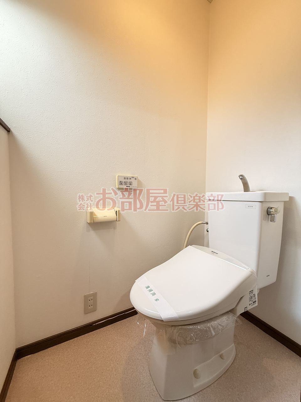 小川貸家のトイレ|清潔感のあるトイレです