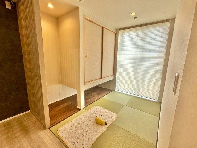 郡家町戸建の和室
