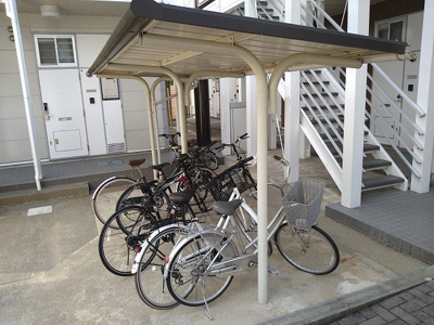 【その他】 | レオパレススプルース元木Ⅱ | 駐輪場　原付＆自転車のみ駐輪可能