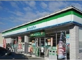 アプローズ　カーサ　Ａの周辺|ファミリーマート稲田店まで500m