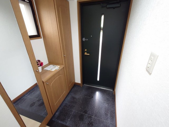 サンライフ清見（C-11）の玄関