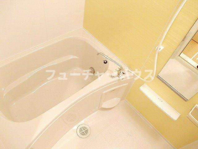 サンフレンズ　Ｄの浴室